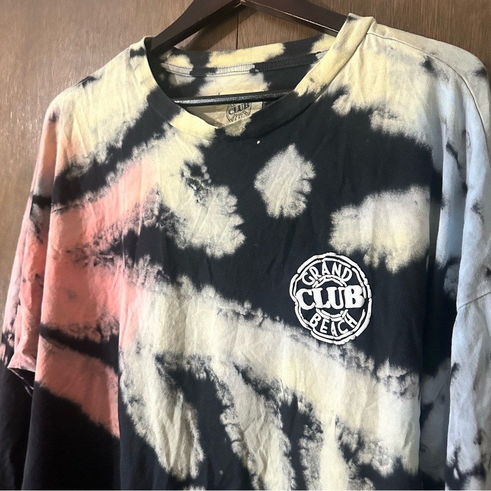 Grand Beach Club Black Long Sleeve Tee Yellow Red Blue Tie Dye Size XL Retro - Picture 3 of 9